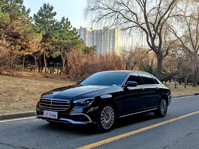 MERCEDES-BENZ E CLASS