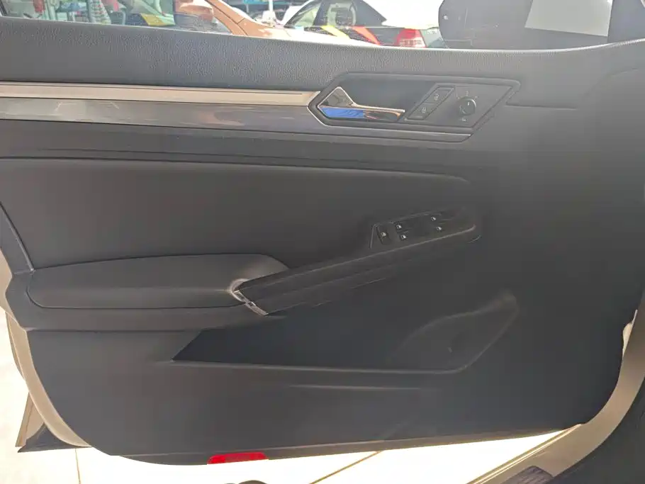 Volkswagen Lamando — миниатюра 7