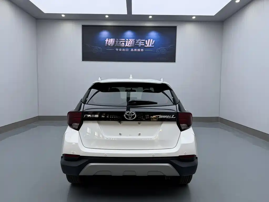 Toyota Yaris L — миниатюра 5