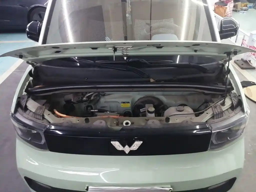Wuling MINIEV — миниатюра 20