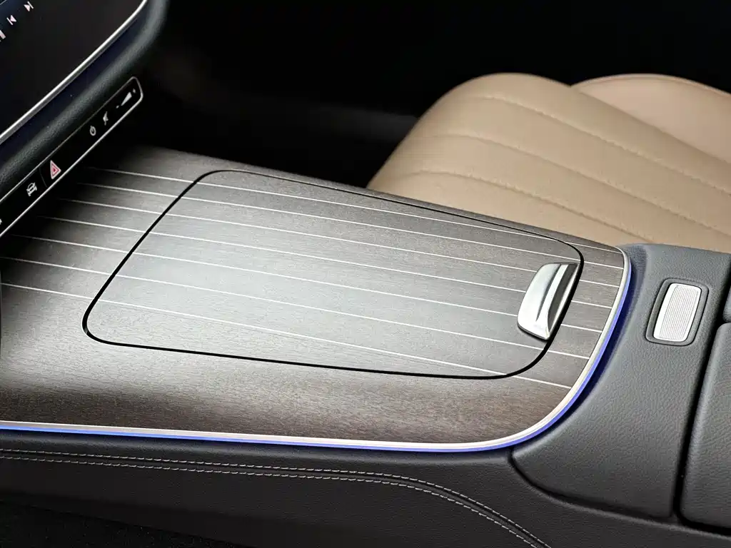 Mercedes-Benz E-Class — миниатюра 15