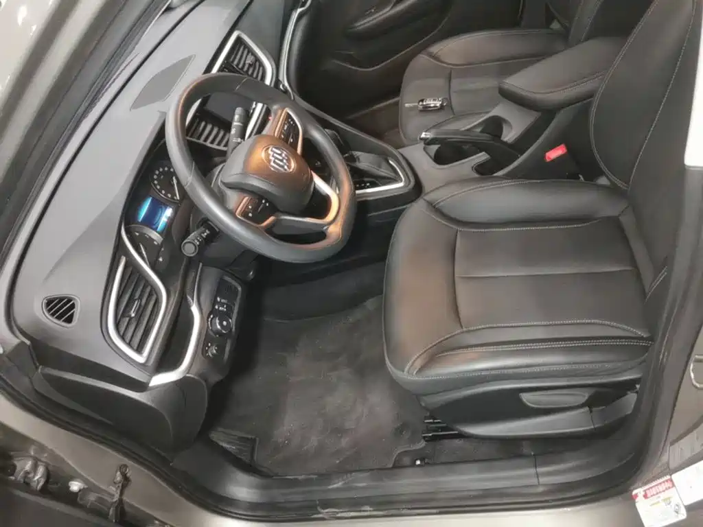 Buick Excelle — миниатюра 15