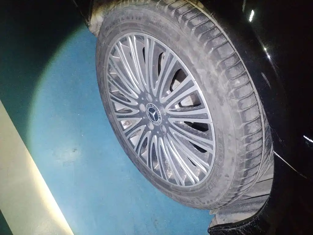 Mercedes-Benz E-Class — миниатюра 24