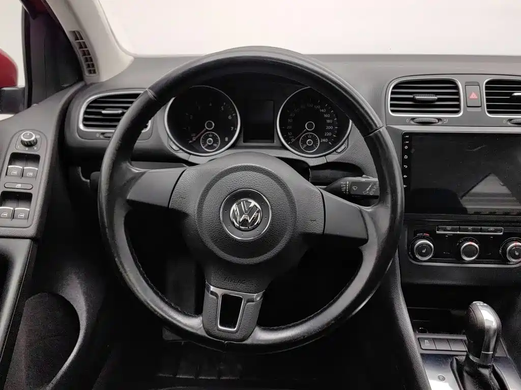 Volkswagen Golf — миниатюра 11
