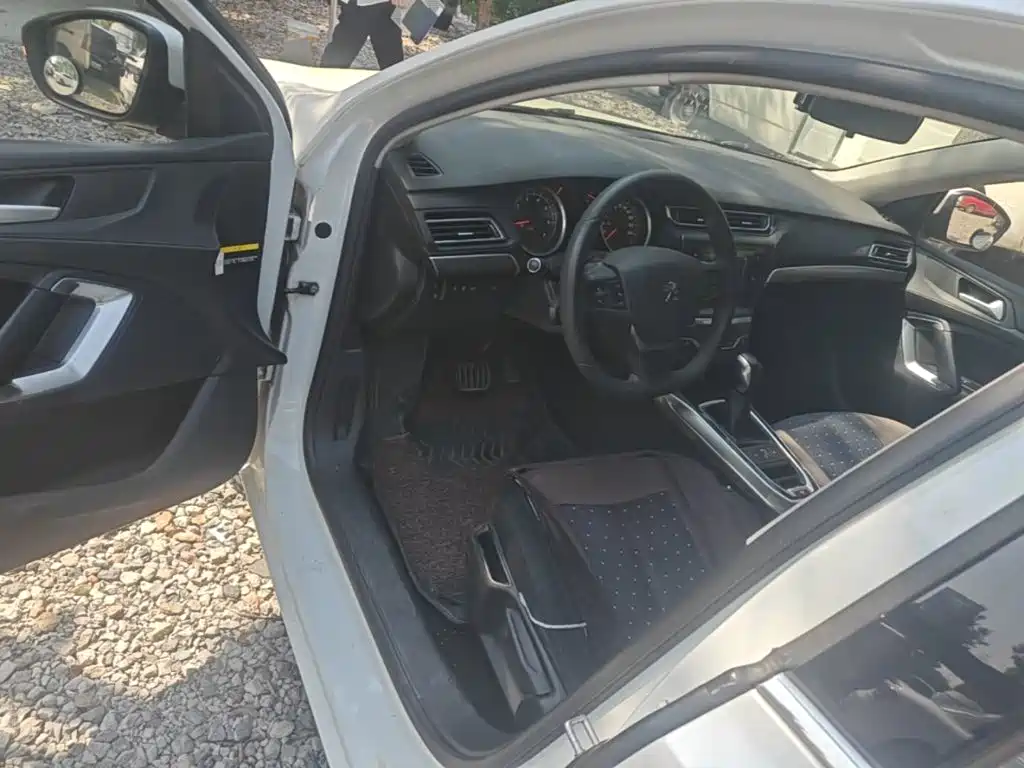 Peugeot 408 — миниатюра 16