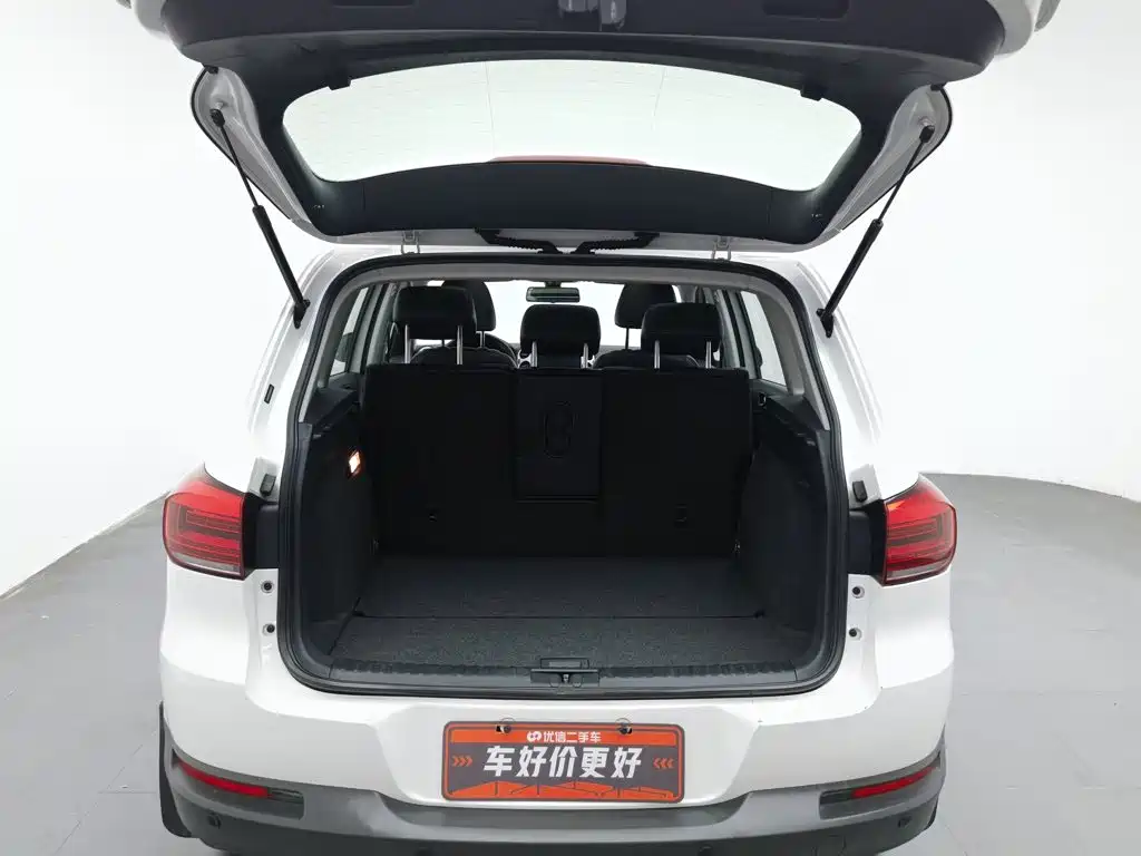 Volkswagen Tiguan — миниатюра 16