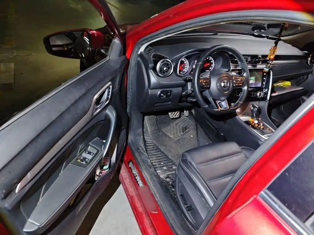 MG MG6 — миниатюра 14