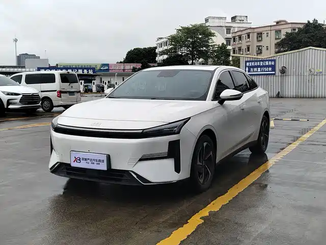 2024 Geely Galaxy L6