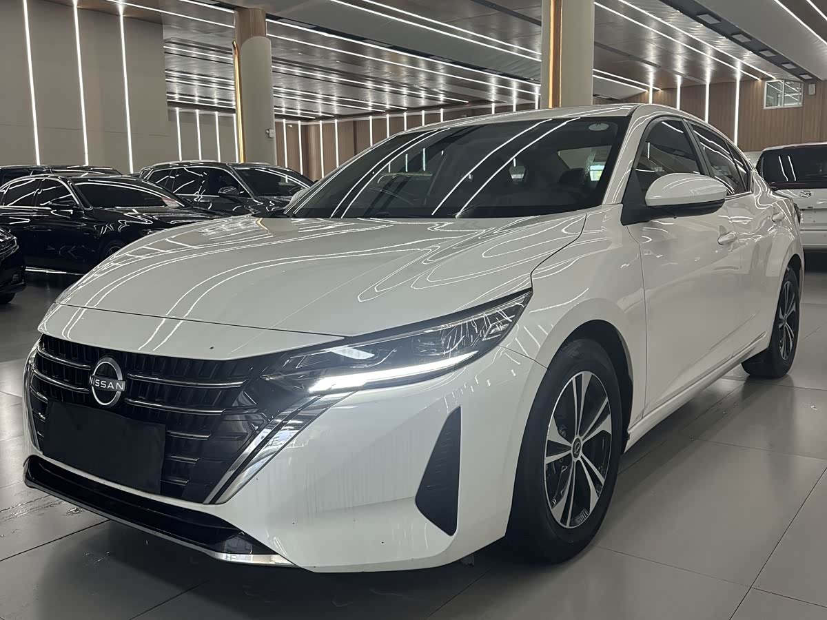 Nissan Sylphy 1.6 л 2024 г. Белый, пробег 50000 км