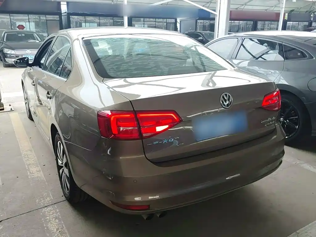 Volkswagen Sagitar — миниатюра 5
