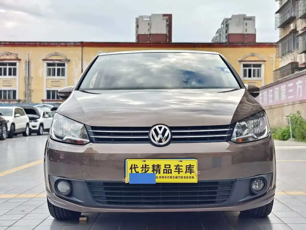 Volkswagen Touran — миниатюра 2