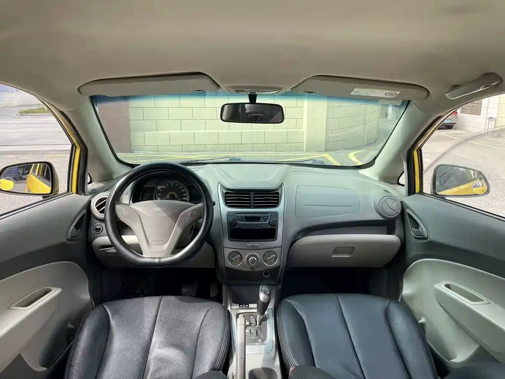 Chevrolet Sail Hatchback 1.4L AMT Premium Comfort Edition, фото 10
