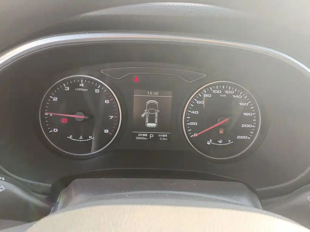 JAC X7 — миниатюра 9