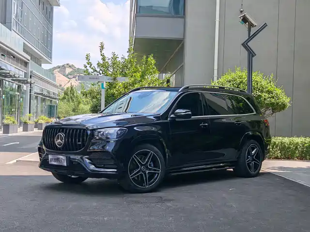 MERCEDES-BENZ GLS 2021