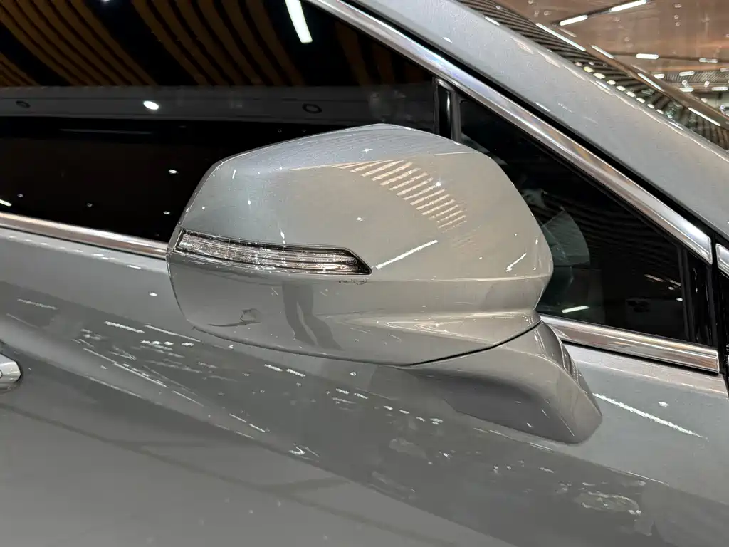 Cadillac XT5 — миниатюра 17