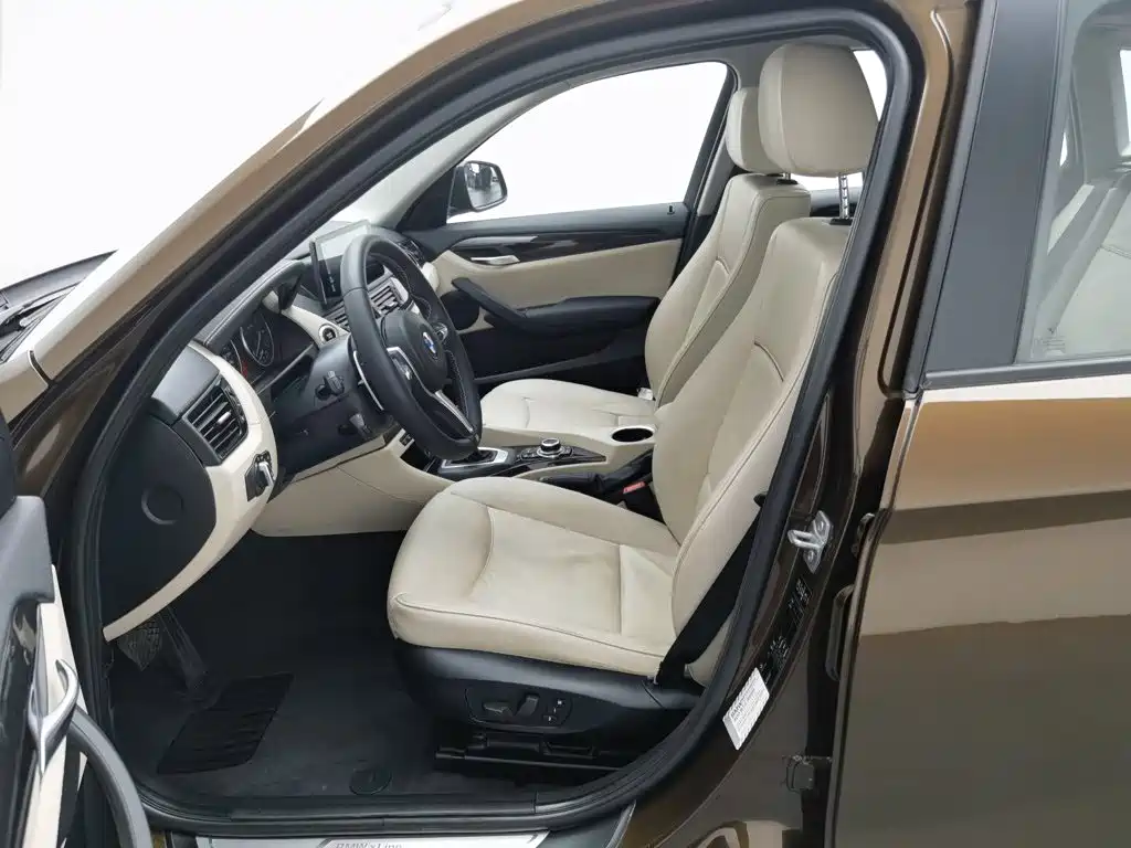 BMW X1 — миниатюра 10