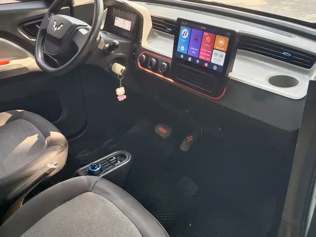 Wuling MINIEV — миниатюра 5