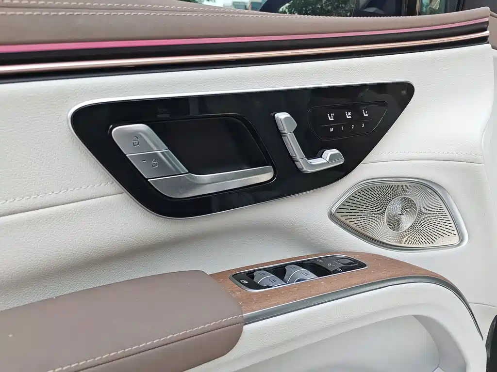 Mercedes-Benz EQS SUV 2023 450 4MATIC Luxury
