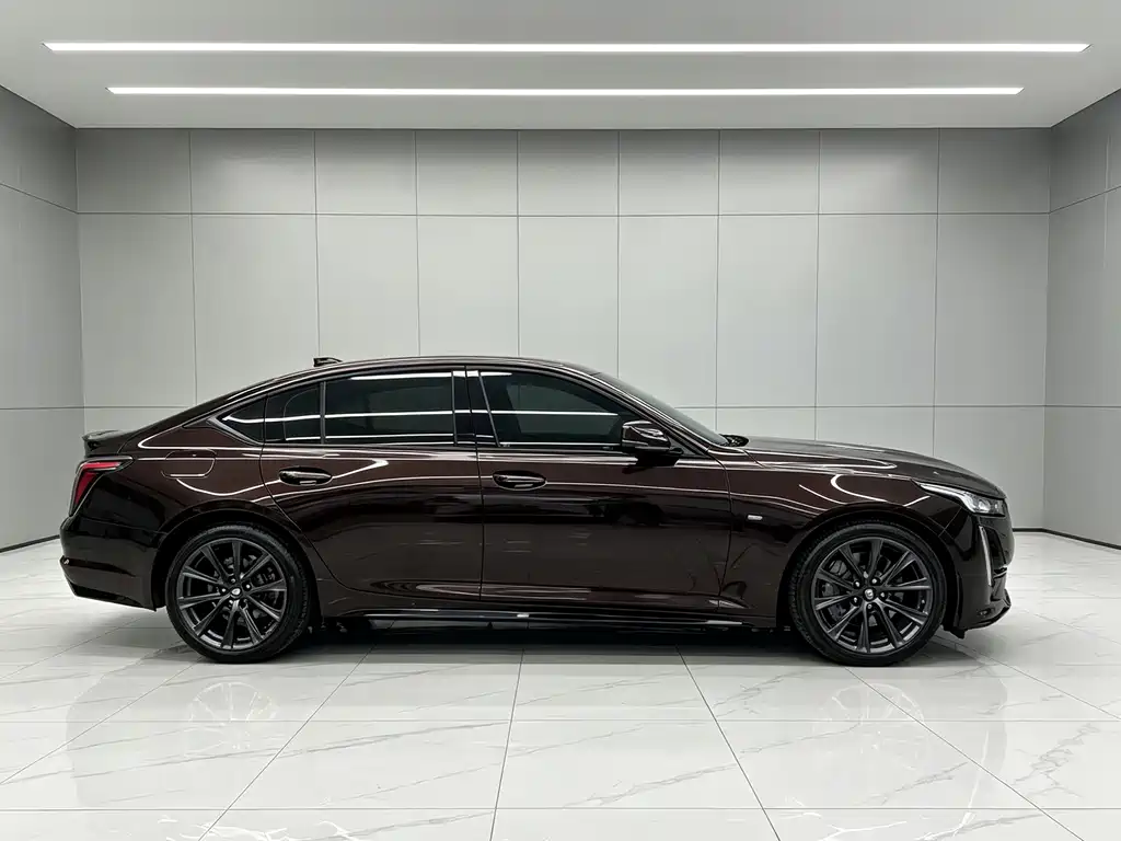 Cadillac CT5 — миниатюра 10