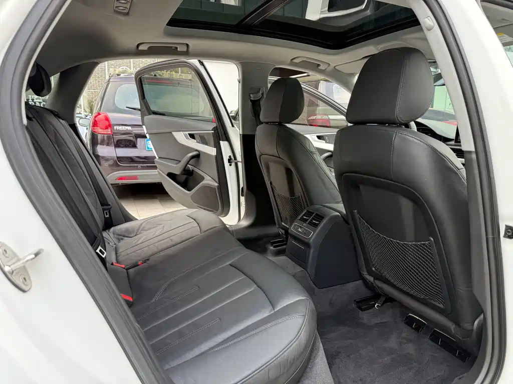 Audi A4L — миниатюра 10
