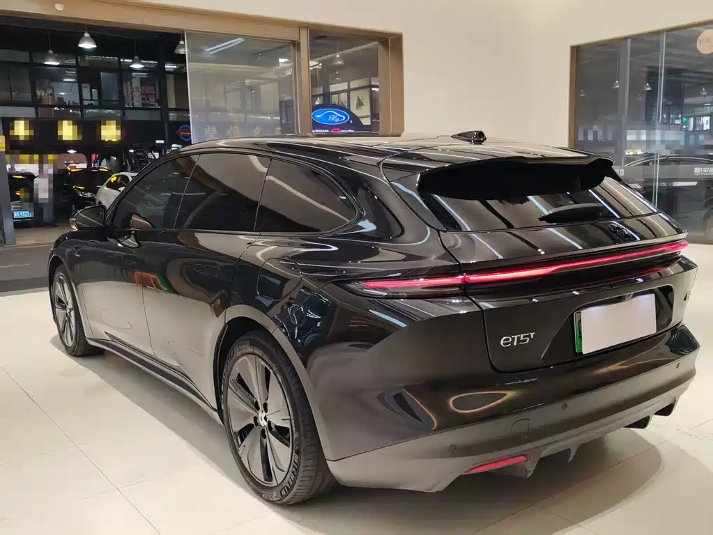 NIO NIO ET5T