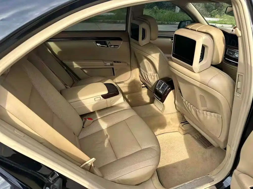 Mercedes-Benz S-Class — миниатюра 15