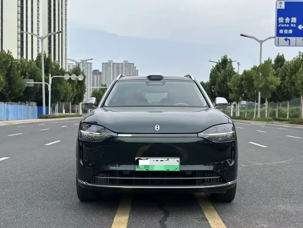 AITO AITO M9 — миниатюра 2