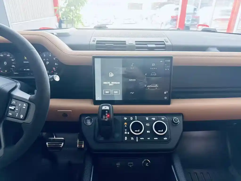 Land Rover Defender — миниатюра 15