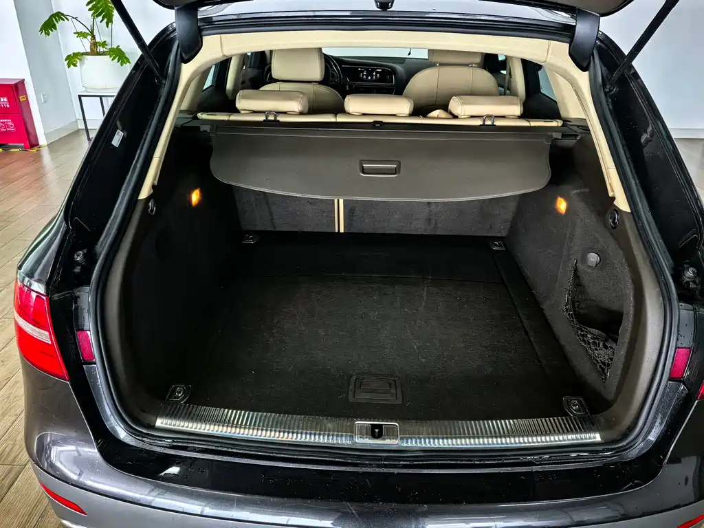 Audi A4 (Import) — миниатюра 6
