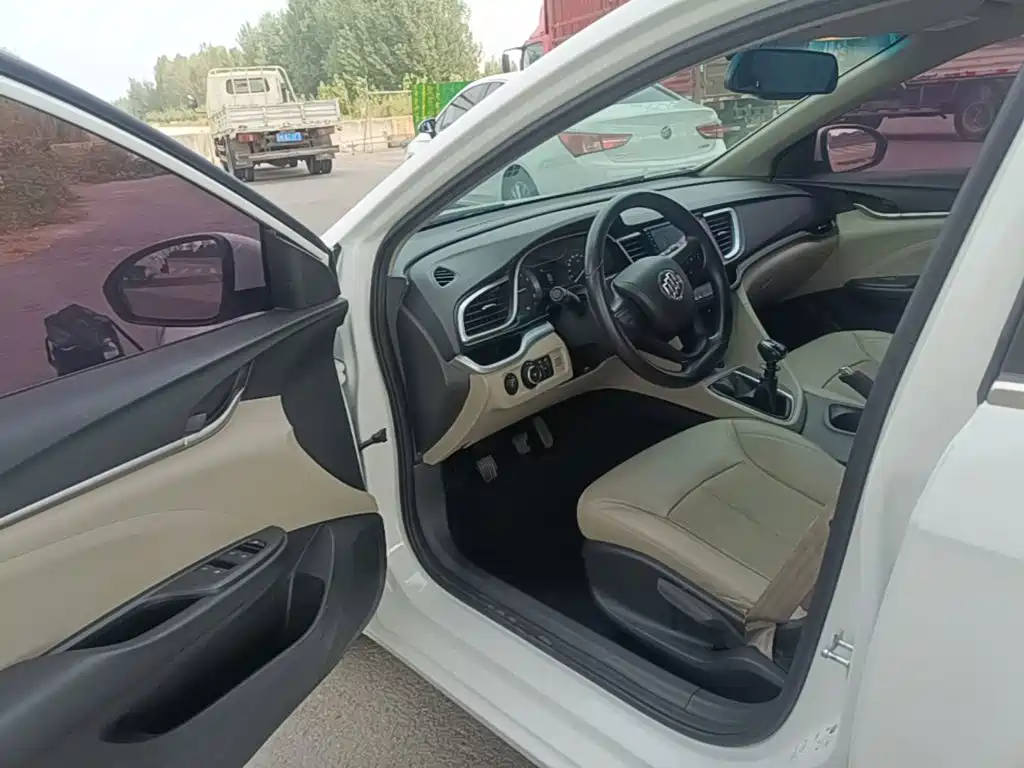 Buick Excelle — миниатюра 16