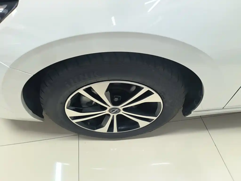 Nissan Sylphy — миниатюра 23