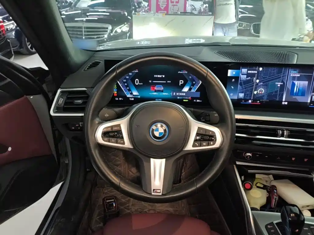 BMW i4 — миниатюра 11