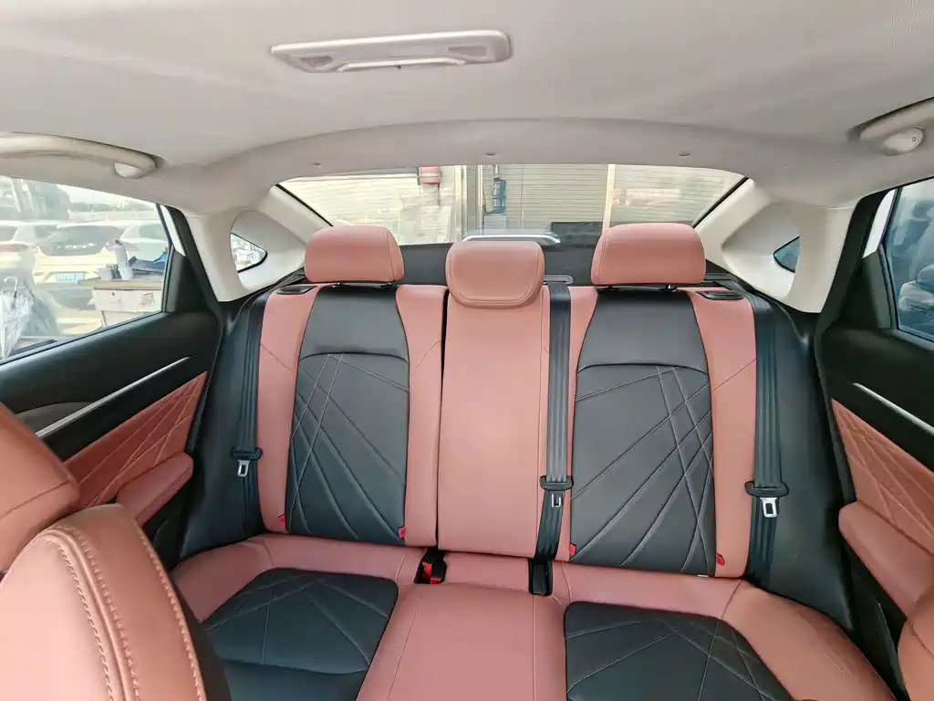 Changan Eado — миниатюра 5