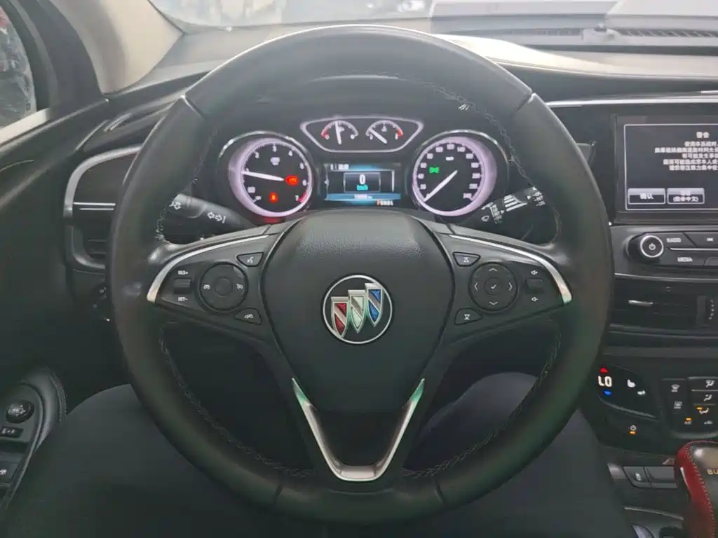 Buick Envision Plus — миниатюра 11