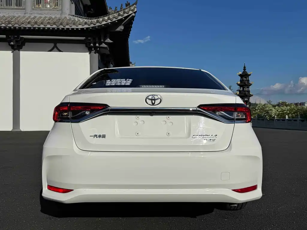 Toyota Corolla — миниатюра 5
