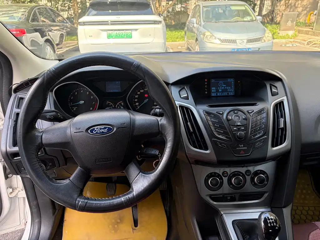 Ford Focus — миниатюра 7