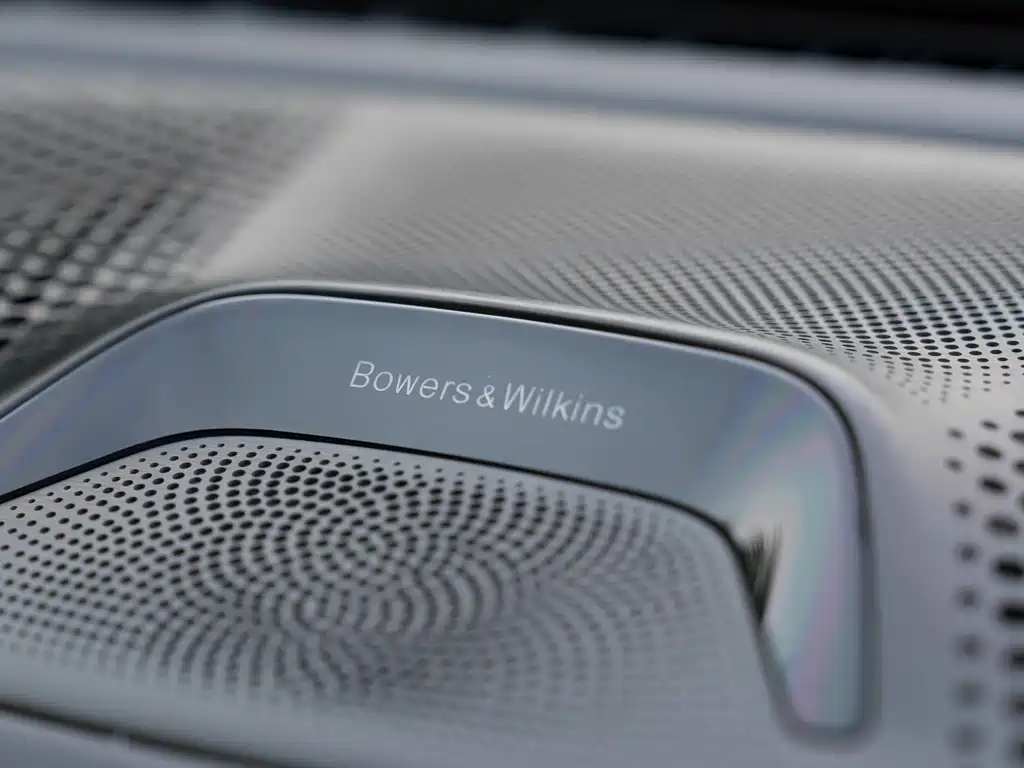 BMW 7 Series — миниатюра 9