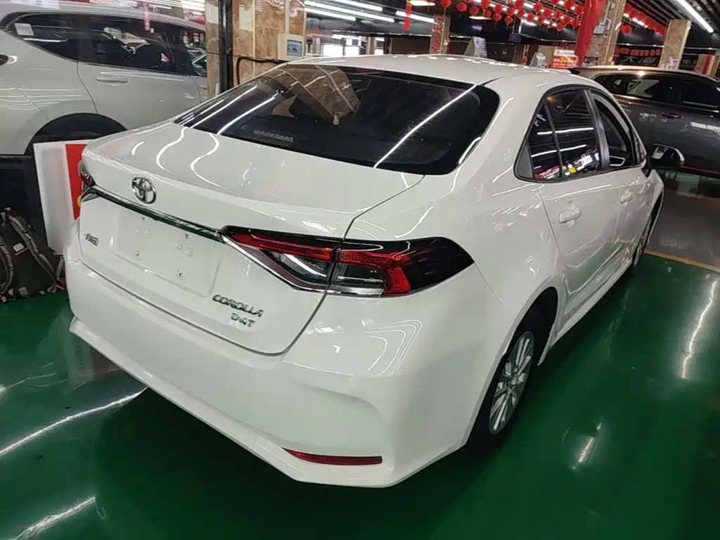 Toyota Corolla — миниатюра 7