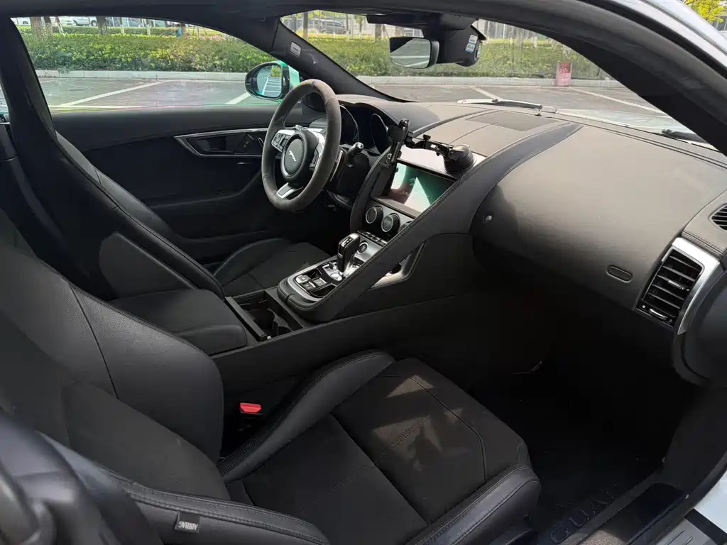 Jaguar F-TYPE — миниатюра 9