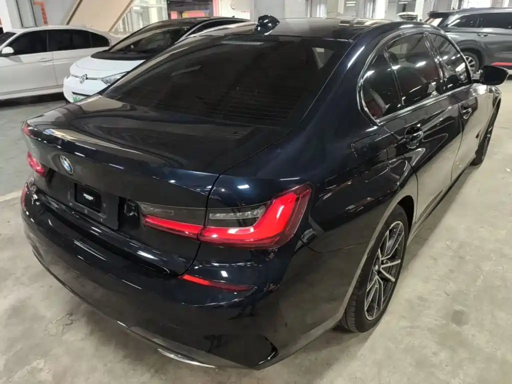 BMW 3 Series — миниатюра 7