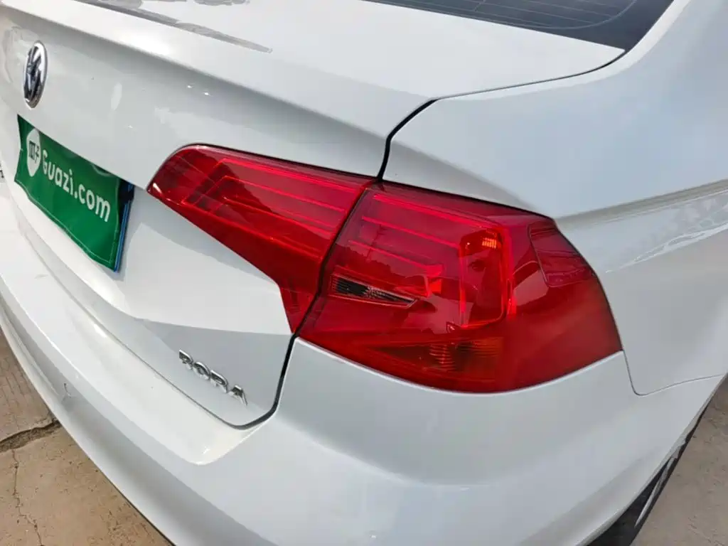 Volkswagen Bora — миниатюра 8