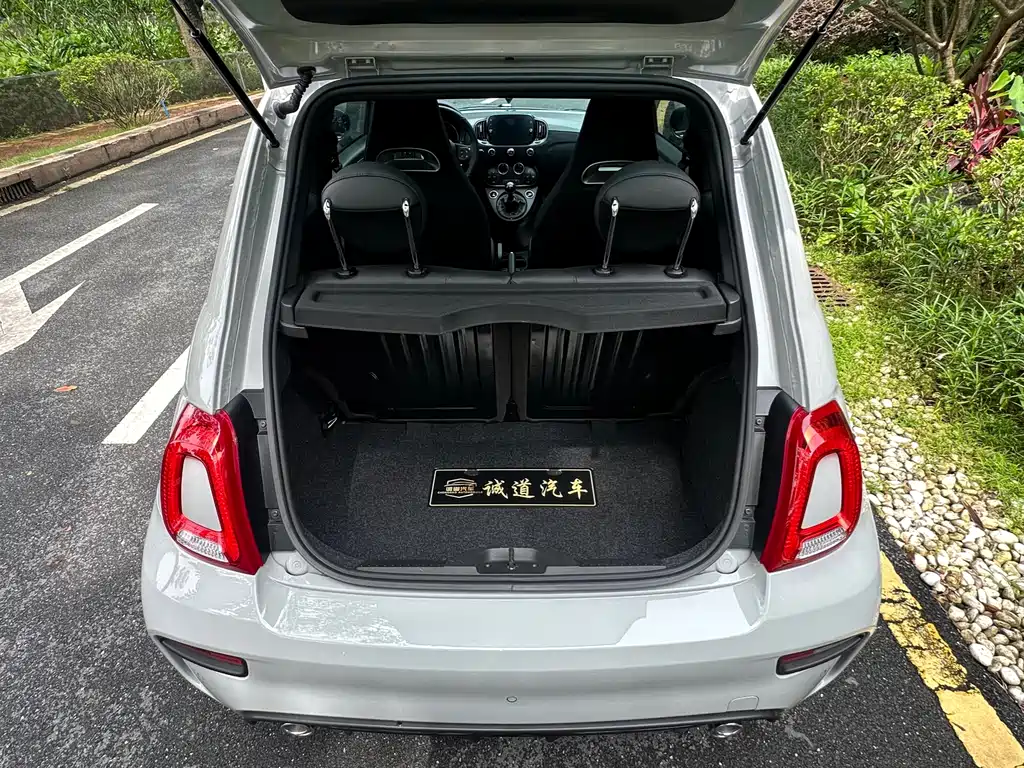 Abarth 595 2022 1.4T MT