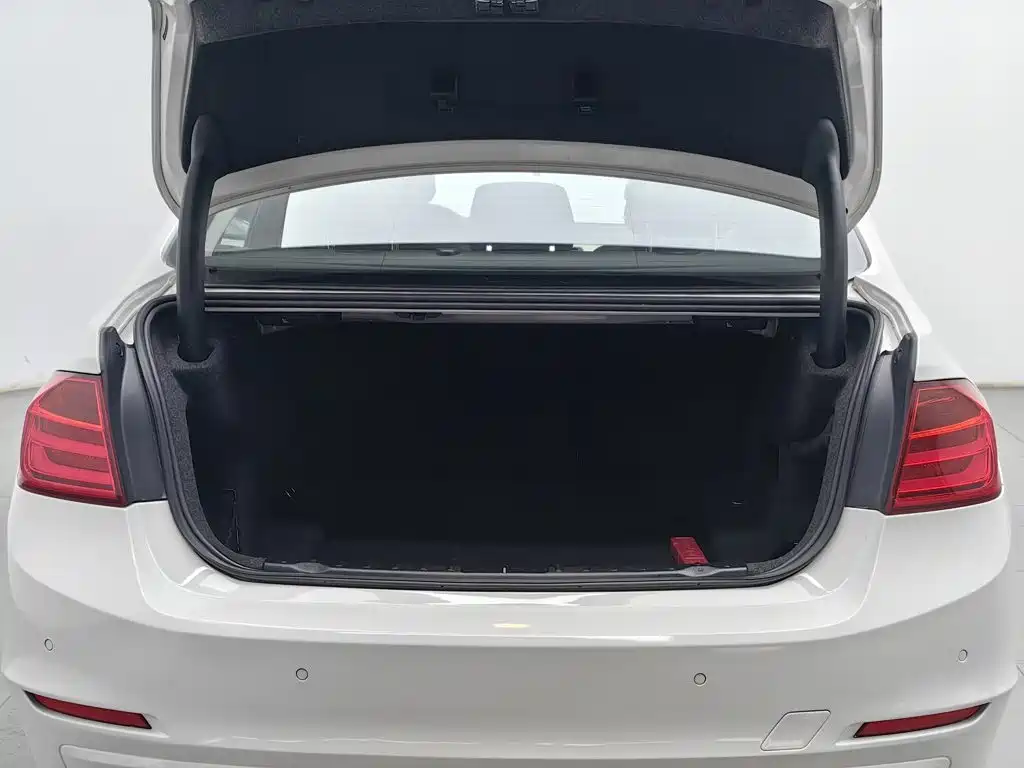 BMW 3 Series — миниатюра 16