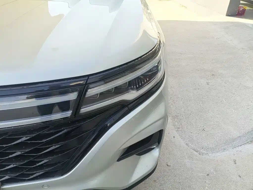 Roewe RX5 MAX — миниатюра 24