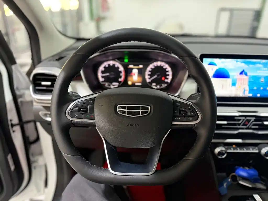 Geely Binyue — миниатюра 5