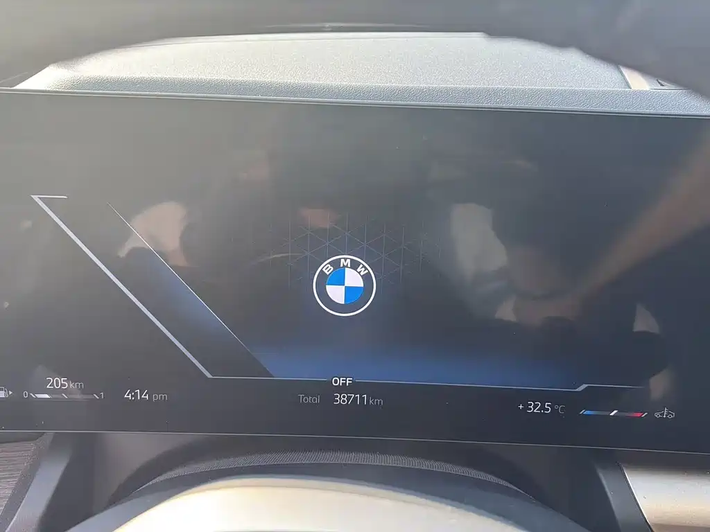 BMW 5 Series — миниатюра 14