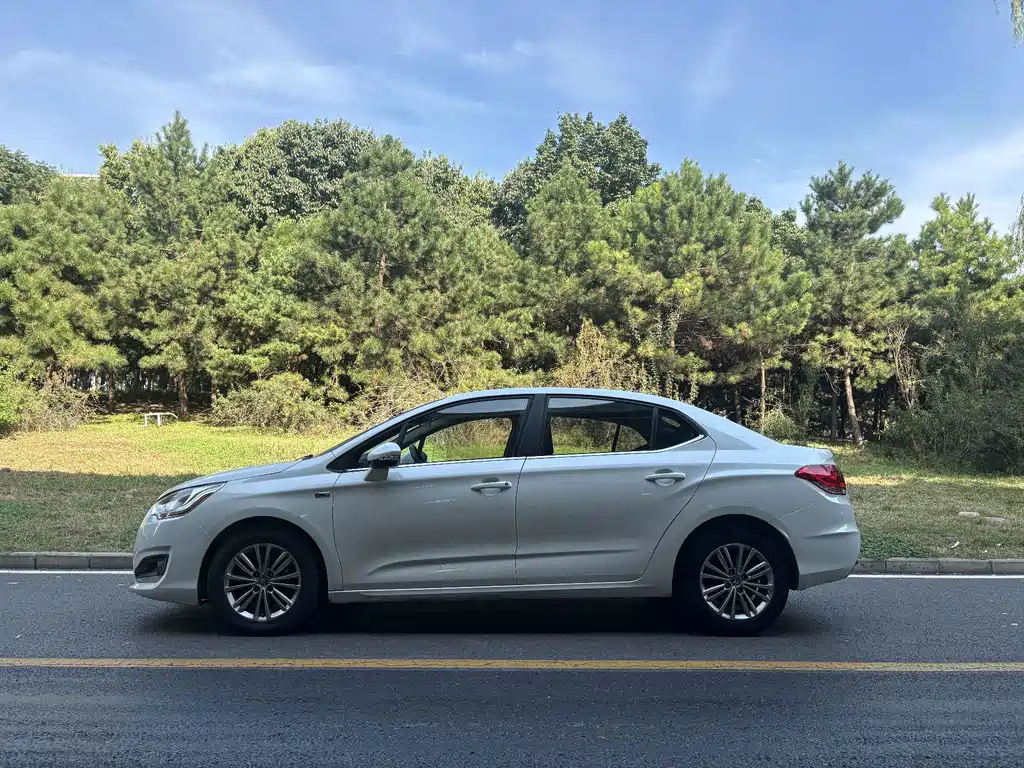 Citroen C4L — миниатюра 3
