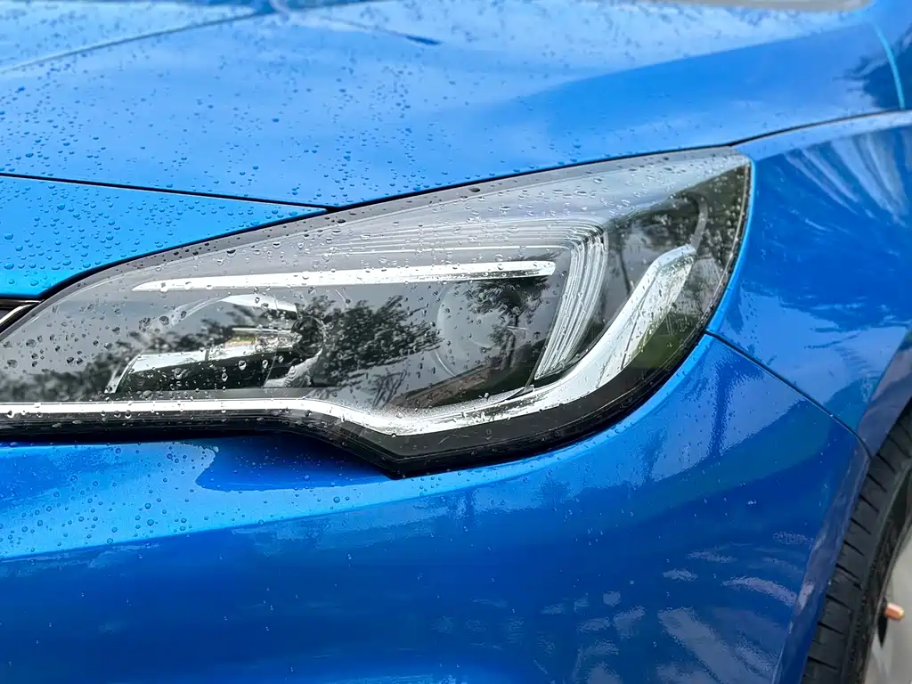 Buick Verano — миниатюра 7