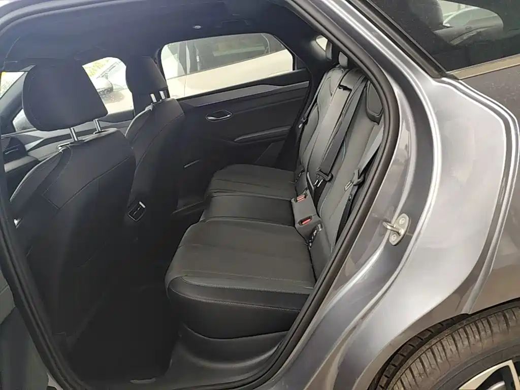 BYD Qin L — миниатюра 17