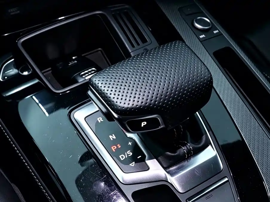 Audi Q5L — миниатюра 14
